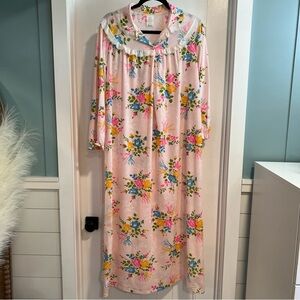 Philmaid Vintage 1960’s Pink Floral Print‎ Long House Dress Gown. Size Large.